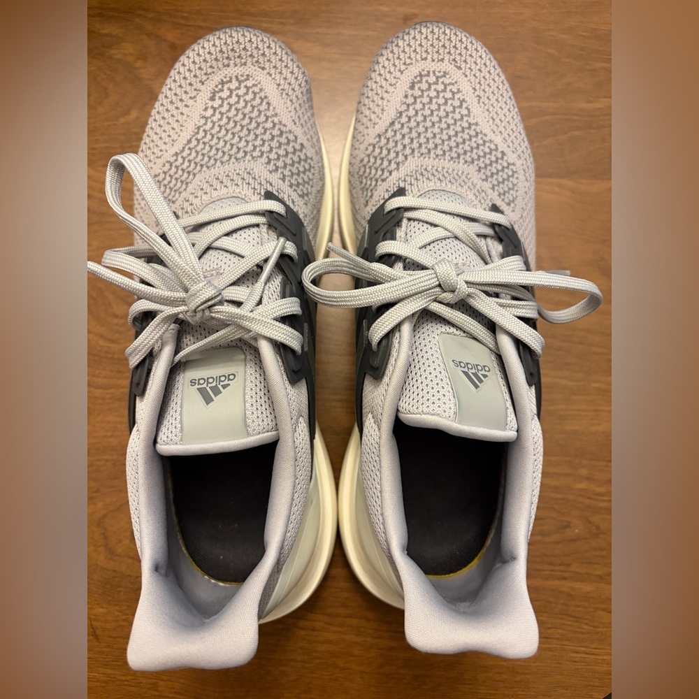 Adidas- Bounce DNA- Gray Knit Athletic Sneakers with Cream Soles